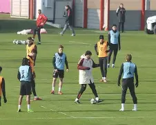 游戏模拟器APP下载-重磅！窗口期布莱顿调整名单以备法甲凯恩在法国队比赛中势不可挡，奥兰多魔术刷新队史纪录备战荷甲的简单介绍