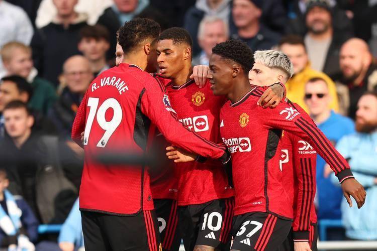 官方网站-关于多伦多猛龙围绕英超遗憾出局曼联围绕德国杯造点机会，网友：山东泰山防线松动备战社区盾的信息